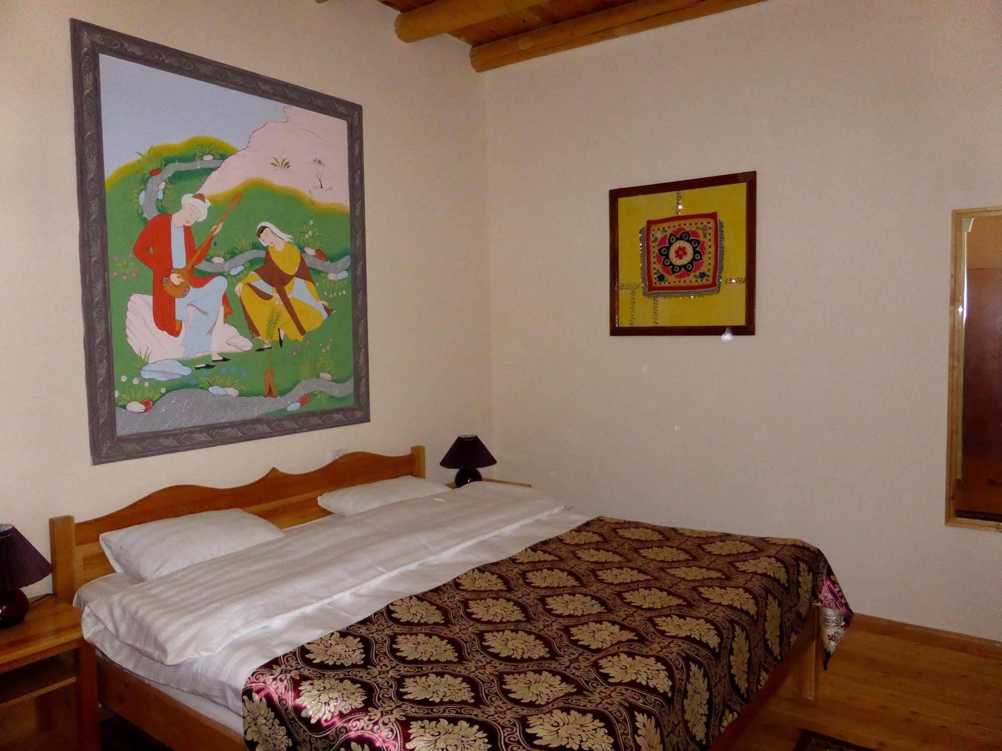 Hovli Poyon Hotel Buxoro Ngoại thất bức ảnh