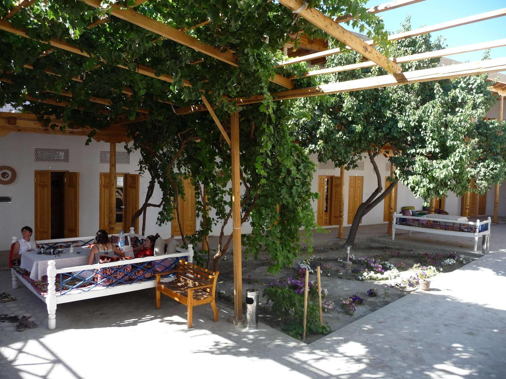 Hovli Poyon Hotel Buxoro Ngoại thất bức ảnh